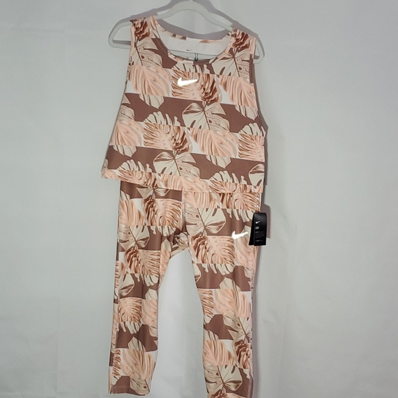 Nike set - Picture 1 of 5